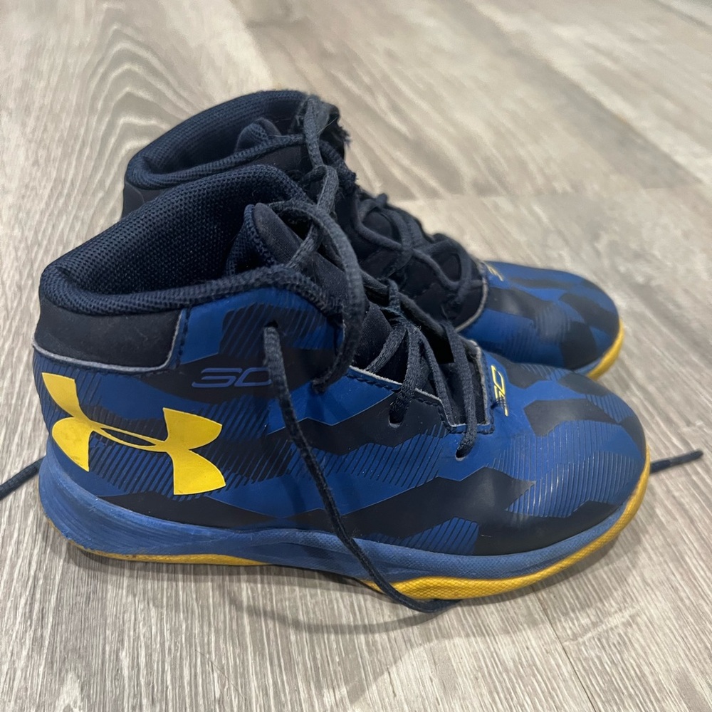 Under Armour Blue and Yellow Sneakers High-Top Design